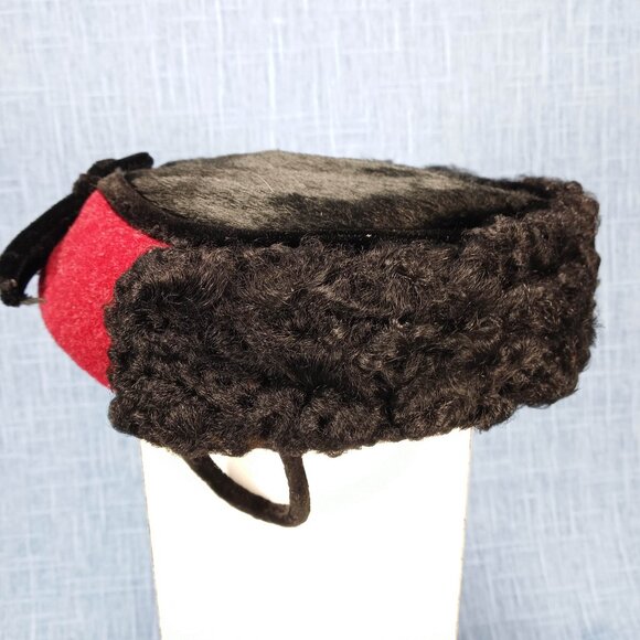 1950s Burgundy Wool Sheared Beaver Fur and Persian Lamb Trimmed Hat main image 6
